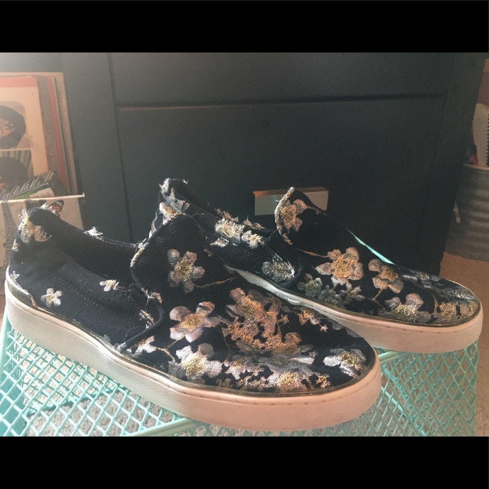 Guess shoes